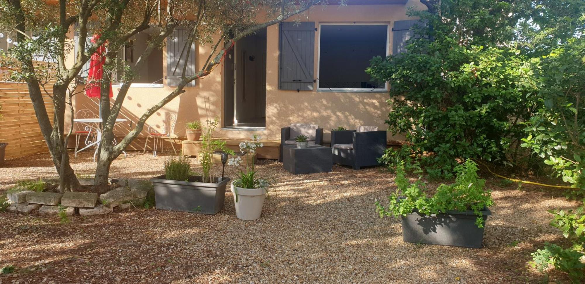 La Vigne Et L'Olivier Apartment Villeneuve-les-Avignon Exterior photo
